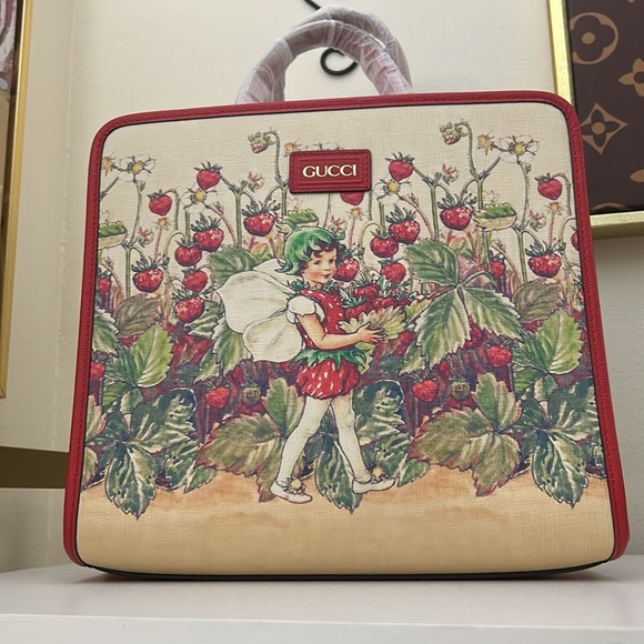 GUCCI🍓 NWOT Limited Edition Tote - Picture 5 of 14